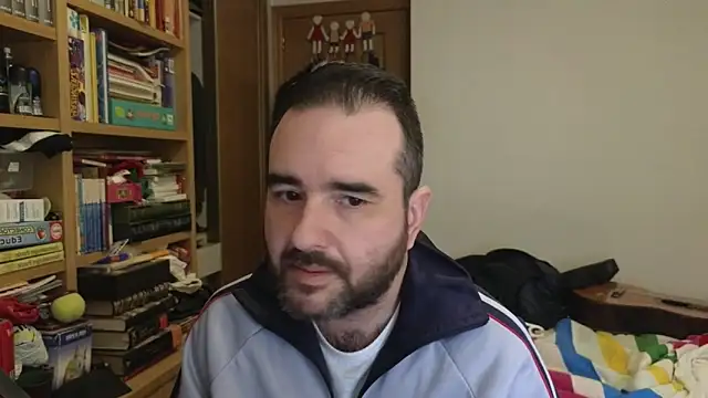 curiosillo83 online show from April 2026 12:46:01 PM