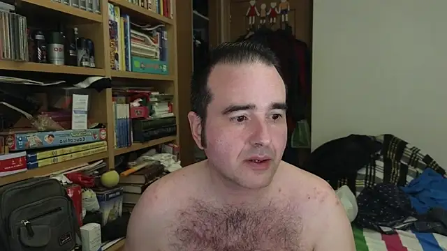 curiosillo83 online show from April 2026 10:45:01 PM