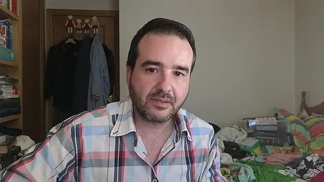 curiosillo83 online show from May 2026 03:08:02 PM