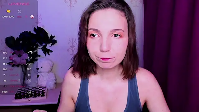 KindHazelHere  online show from March 2026 07:52:01 PM