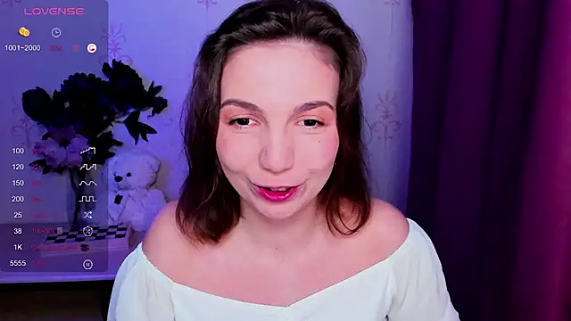 KindHazelHere  online show from April 2026 11:20:02 PM