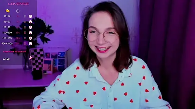 Snapshot of KindHazelHere_ chatting on June 2026 03:51:01 AM KindHazelHere online show from June 2026 03:51:01 AM
