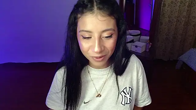 Snapshot of _holy_1 chatting on November 2025 02:44:02 AM holy 1 online show from November 2025 02:44:02 AM