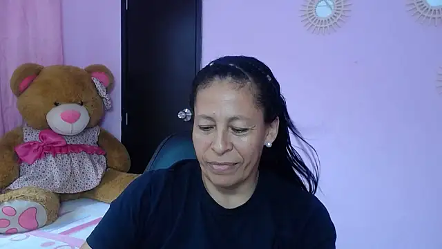 mature martina online show from February 2025 07:28:01 PM