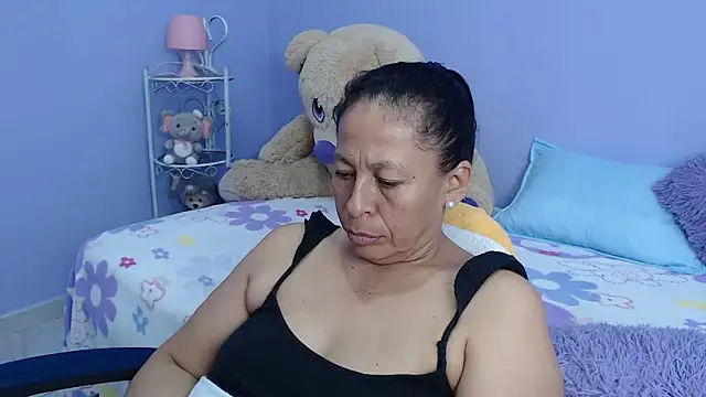 mature martina online show from February 2025 04:50:01 AM