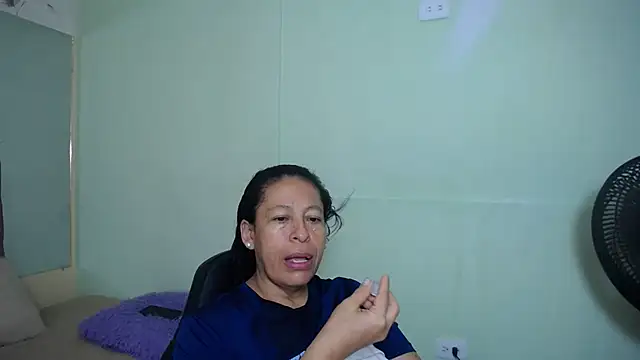 mature martina online show from February 2025 05:19:02 AM