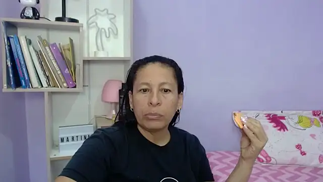 mature martina online show from November 2025 09:57:02 PM