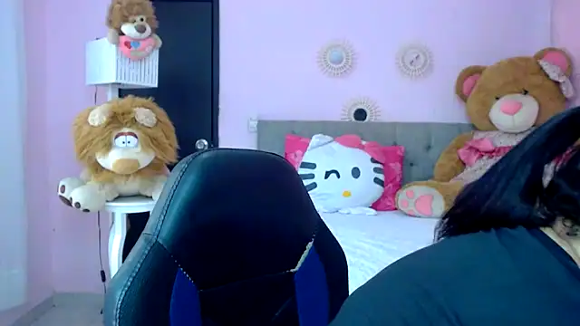 mature martina online show from December 2025 06:47:02 PM