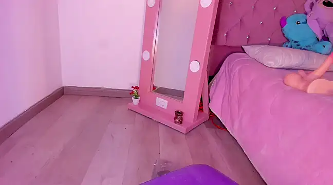 Snapshot of isa_red_hair chatting on February 2025 07:29:01 AM isa red hair online show from February 2025 07:29:01 AM