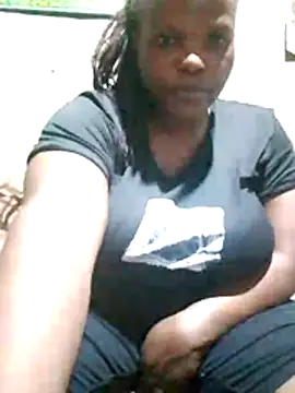 pretty-donna online show from April 2026 04:00:01 PM