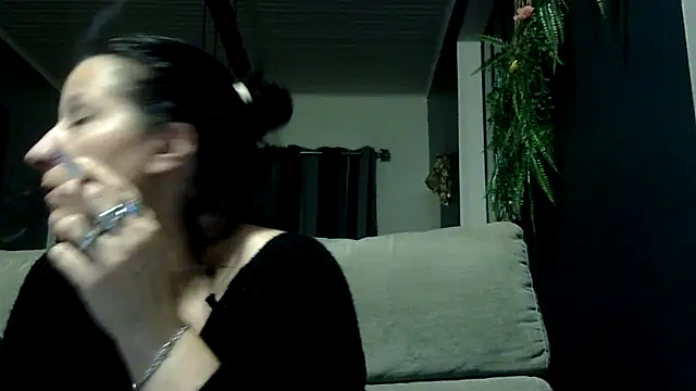 feline27 online show from January 2026 10:19:02 PM