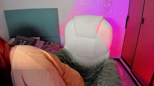 damn that booty online show from November 2025 10:26:02 AM