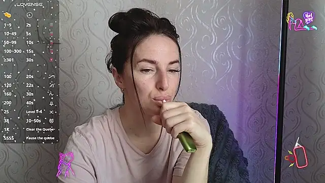 Snapshot of xx_adrihanna_xx chatting on May 2026 05:35:01 AM xx adrihanna xx online show from May 2026 05:35:01 AM