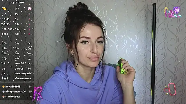 Snapshot of xx_adrihanna_xx chatting on May 2026 06:05:01 PM xx adrihanna xx online show from May 2026 06:05:01 PM