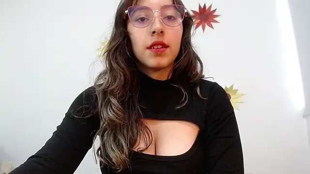 kute Aliz online show from December 2024 08:44:01 PM