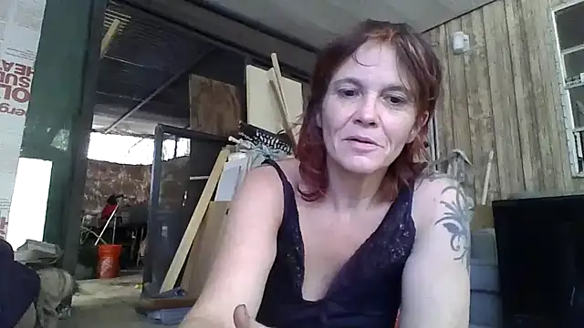Snapshot of spundarella420 chatting on April 2026 05:27:01 PM spundarella420 online show from April 2026 05:27:01 PM