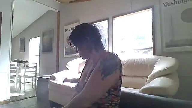 Snapshot of spundarella420 chatting on May 2026 09:23:02 PM spundarella420 online show from May 2026 09:23:02 PM