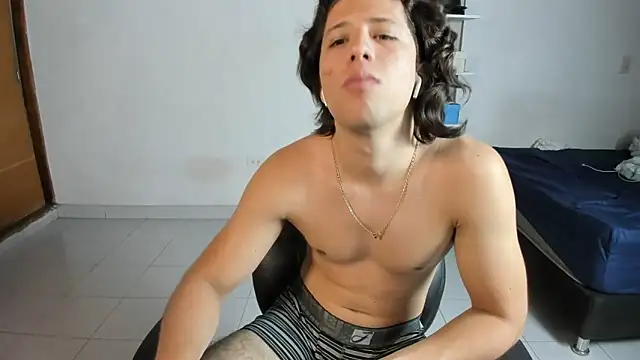 imtonny19 online show from December 2025 02:51:01 AM