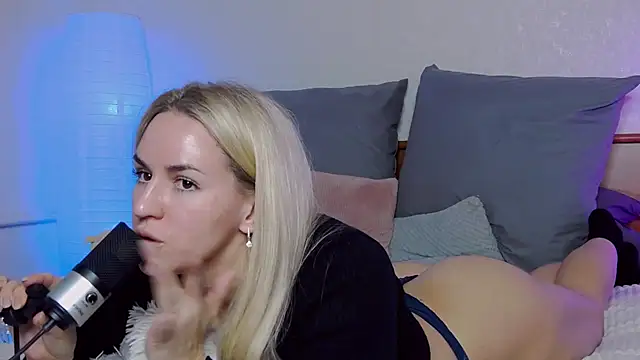 SofiJames online show from December 2024 06:19:02 AM