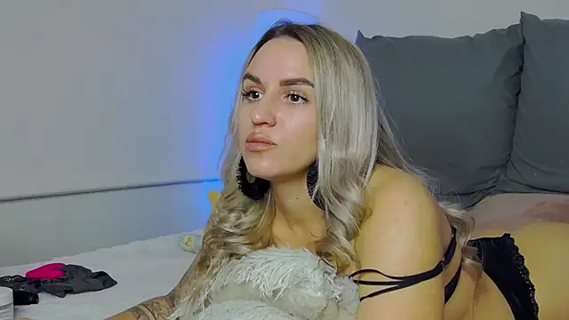 SofiJames online show from November 2025 07:08:02 AM