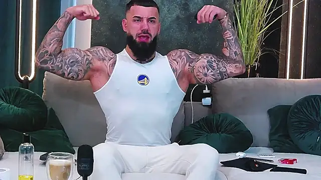 masterkingofmusclee online show from January 2025 06:43:02 AM