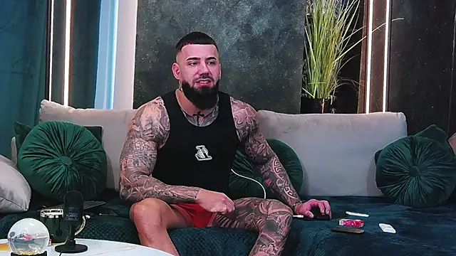 masterkingofmusclee online show from January 2025 06:41:02 AM