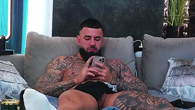 masterkingofmusclee online show from February 2025 10:02:01 AM