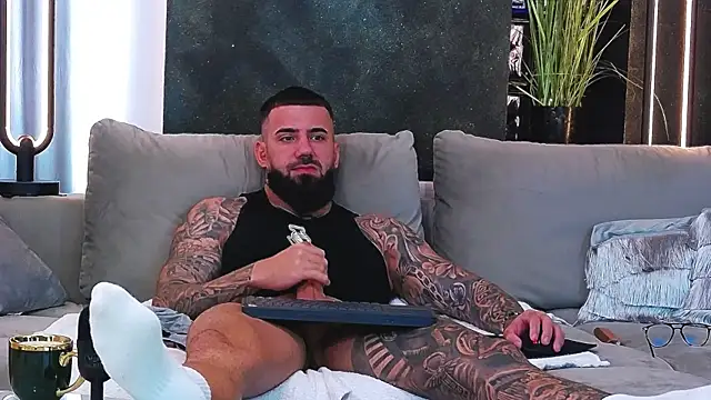 masterkingofmusclee online show from March 2025 11:31:01 AM