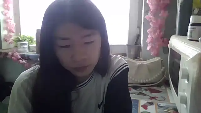 CarlyJoy online show from September 2025 08:41:01 AM