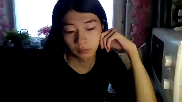 CarlyJoy online show from December 2025 11:16:02 AM