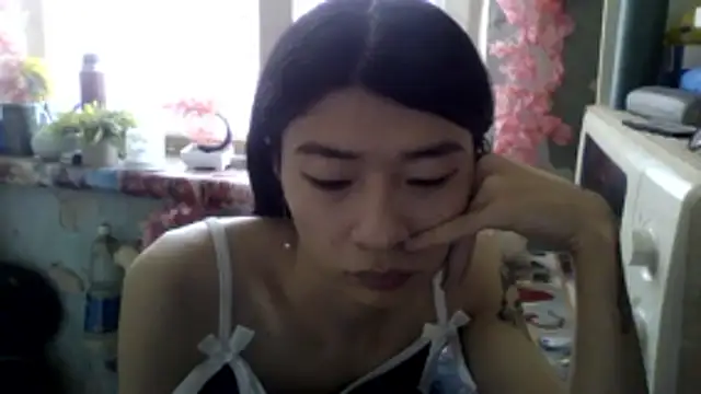 CarlyJoy online show from April 2026 10:49:02 AM