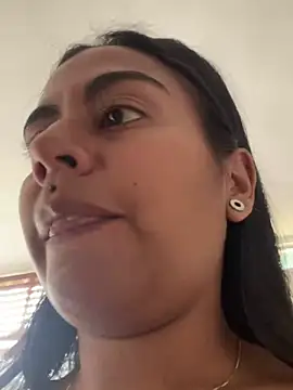 im amber online show from February 2025 01:54:02 PM