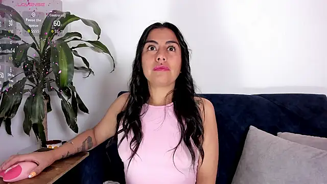 im amber online show from October 2025 01:11:01 PM