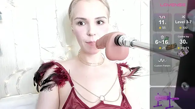 Kaya Devis online show from March 2026 05:02:02 AM