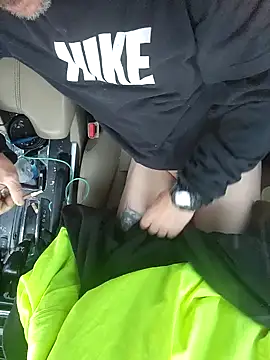 Snapshot of deepstroker42071 chatting on February 2025 01:27:01 PM deepstroker42071 online show from February 2025 01:27:01 PM