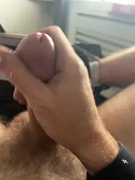 Snapshot of BIGDICK3202 chatting on December 2024 12:28:02 PM BIGDICK3202 online show from December 2024 12:28:02 PM