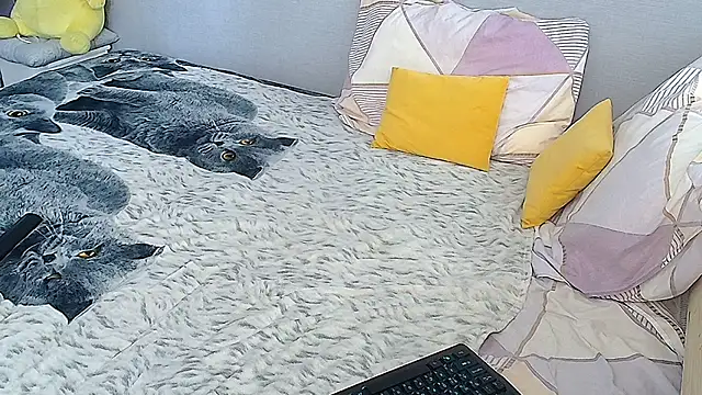 Snapshot of KathrineBerry chatting on March 2025 04:37:02 AM KathrineBerry online show from March 2025 04:37:02 AM