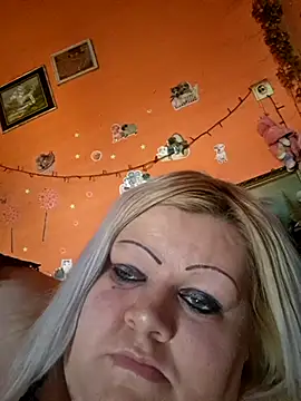 Snapshot of ducicsajsziii chatting on November 2025 12:20:01 PM ducicsajsziii online show from November 2025 12:20:01 PM