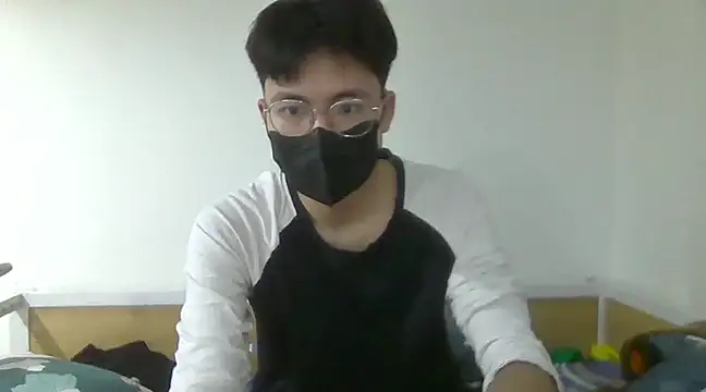 Gwencloudy online show from January 2025 01:56:01 AM