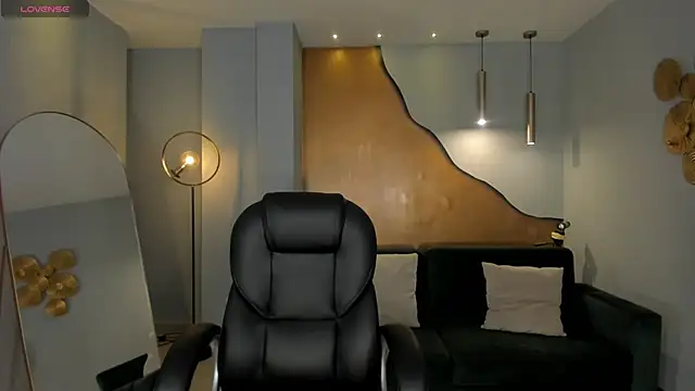 AlessiaCorleone  online show from January 2026 08:14:01 PM