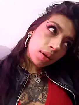 Snapshot of TeennNaugthy18 chatting on September 2025 03:51:01 AM TeennNaugthy18 online show from September 2025 03:51:01 AM