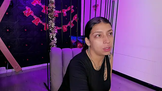 Snapshot of TeennNaugthy18 chatting on December 2025 02:50:01 AM TeennNaugthy18 online show from December 2025 02:50:01 AM