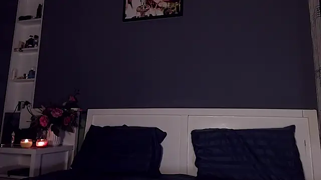 MeIisaLove online show from December 2024 09:04:02 PM