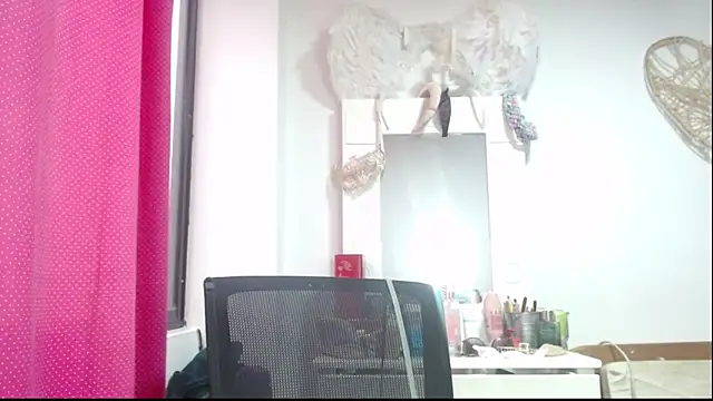 Victoria meester online show from January 2025 09:58:01 PM