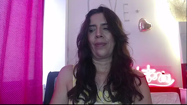 Victoria meester online show from March 2025 07:54:02 PM