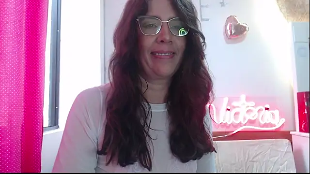 Victoria meester online show from March 2025 04:23:02 PM