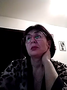 Snapshot of AlbinaXPretty chatting on December 2024 07:34:01 PM AlbinaXPretty online show from December 2024 07:34:01 PM