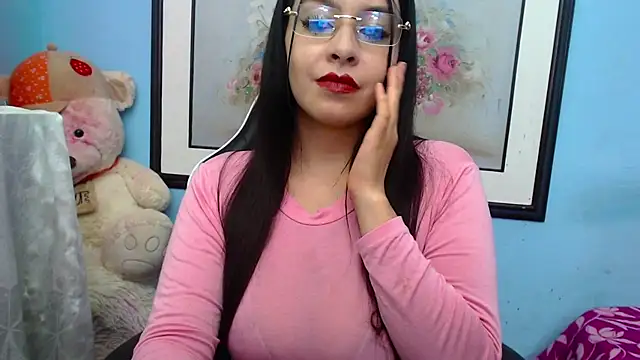 Snapshot of Luciana_and_Neitan chatting on January 2025 08:43:01 PM Luciana and Neitan online show from January 2025 08:43:01 PM