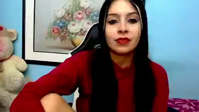 Snapshot of Luciana_and_Neitan chatting on January 2025 01:58:01 AM Luciana and Neitan online show from January 2025 01:58:01 AM