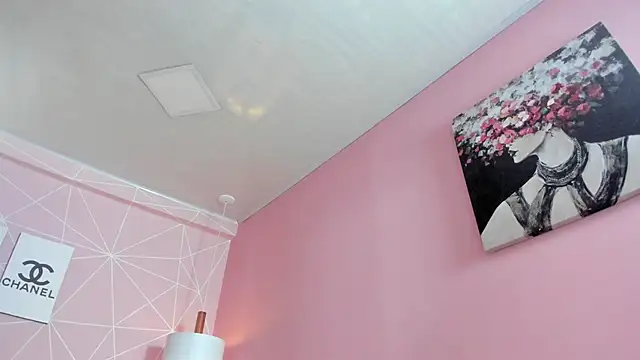 Snapshot of dolly_zoe chatting on November 2025 09:37:02 PM dolly zoe online show from November 2025 09:37:02 PM